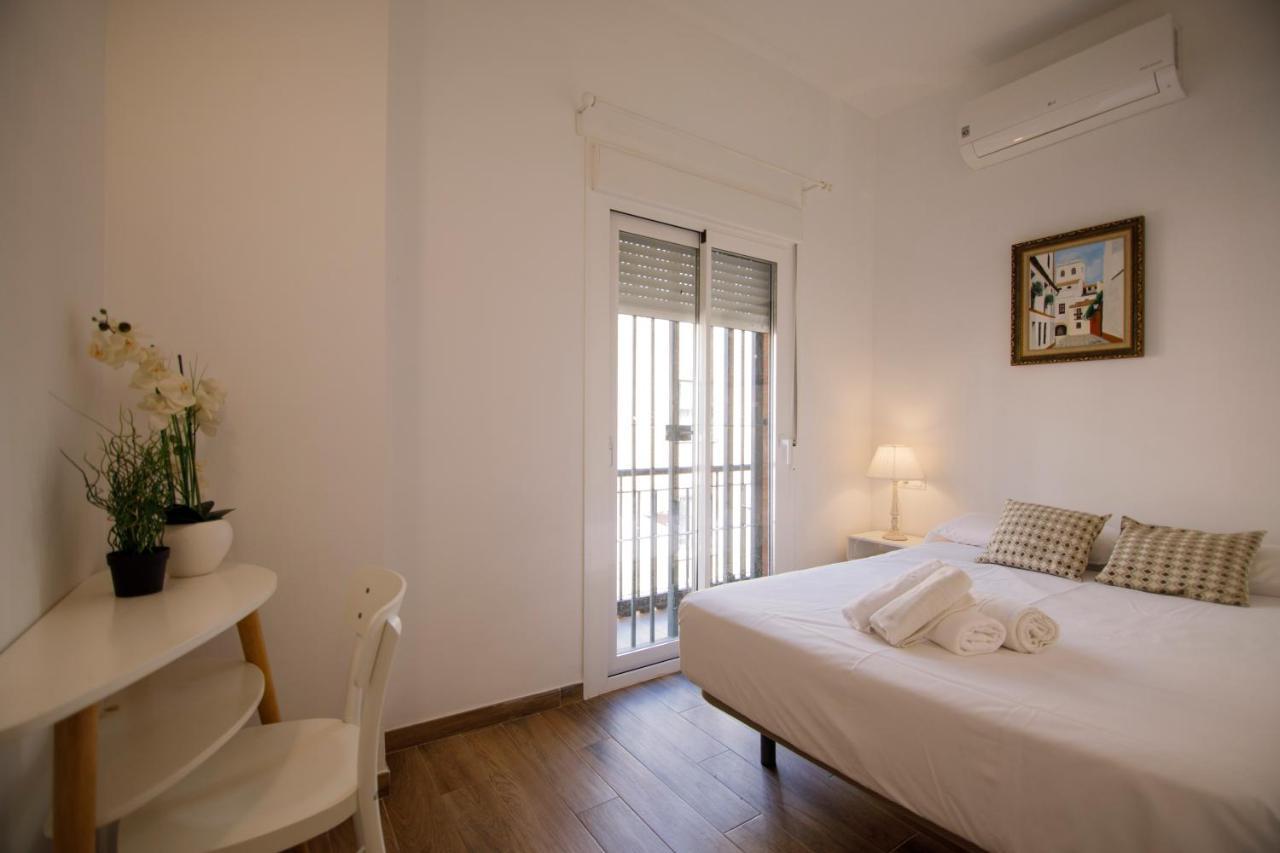 RentalSevilla Luminoso apartamento en el centro Exterior foto