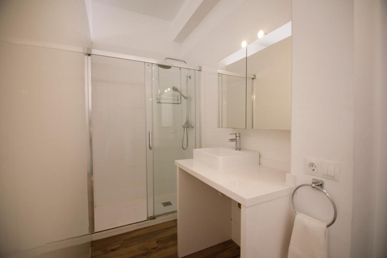 RentalSevilla Luminoso apartamento en el centro Exterior foto